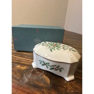 Lenox Holly Music Box Porcelain Trinket Keepsake Box with Lid Christmas‎ Vintage